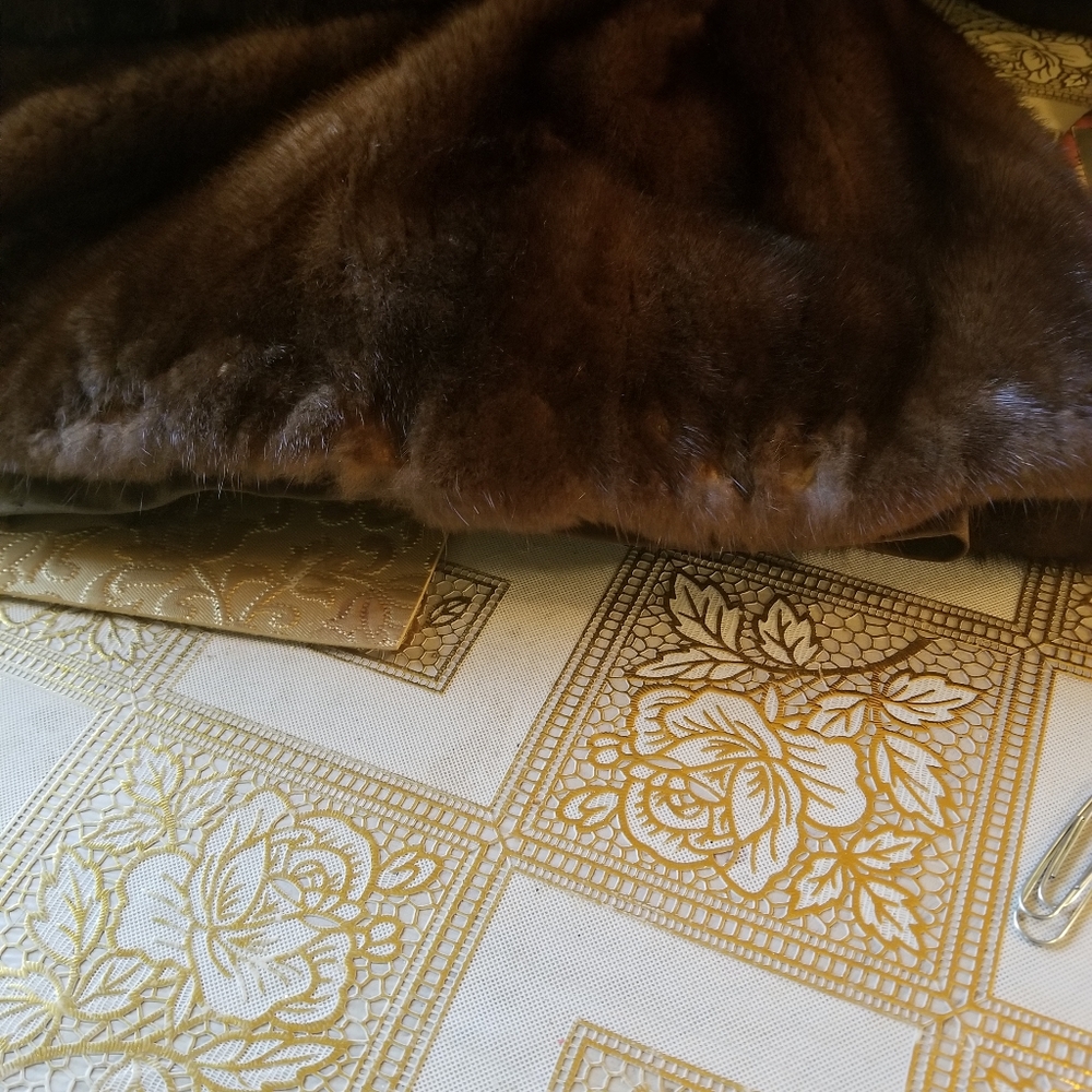 Female mink Jacket - Picture 6 of 8